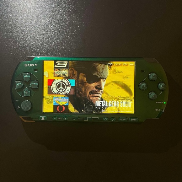 Sony Psp - Picture 3 of 10